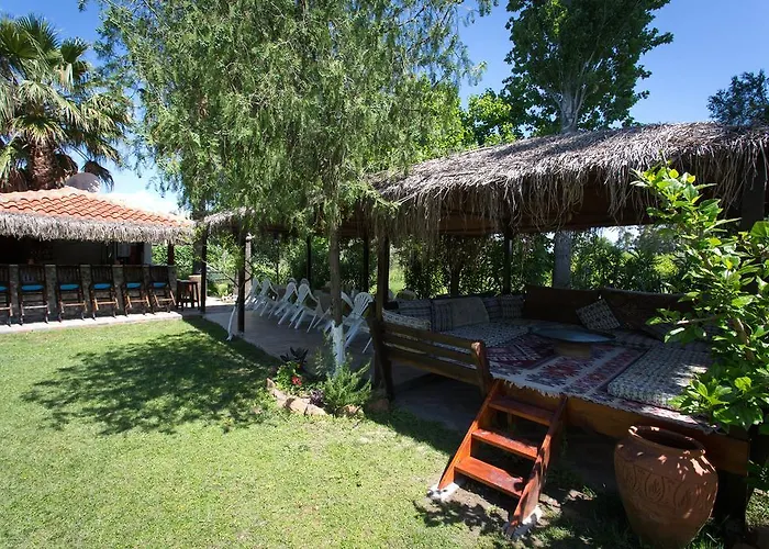 Garden Bed & Breakfast *