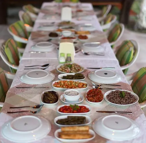 Garden Oda ve Kahvaltı Dalyan